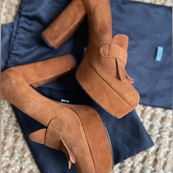 Prada Heeled Loafers - Picture 4 of 7